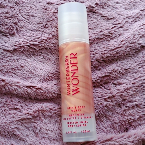 Frosted Swirl Body Lotion - Picture 1 of 4